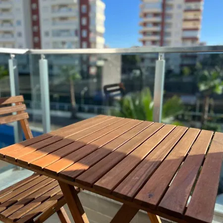Street Oba Apartment *
